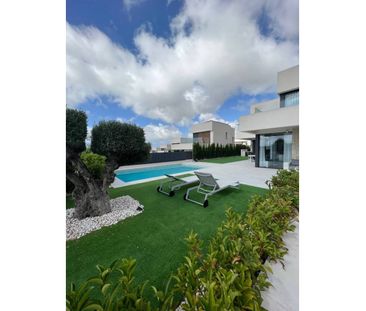 Brand new villa on Sierra Cortina, Alicante (key ready) - Photo 1