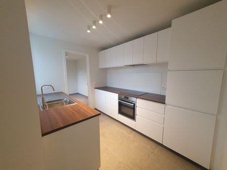 Instapklaar appartement met modern dakterras op de 1ste verdieping - Photo 2