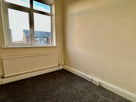 3 bedroom House To Let Total Size: 1012 SQ FT - Photo 3