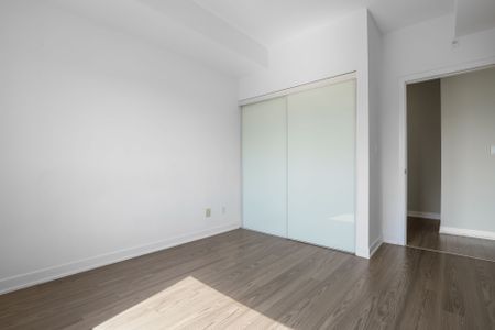 For Lease - 3560 St Clair Avenue Unit# 323, Toronto, Ontario - Photo 4