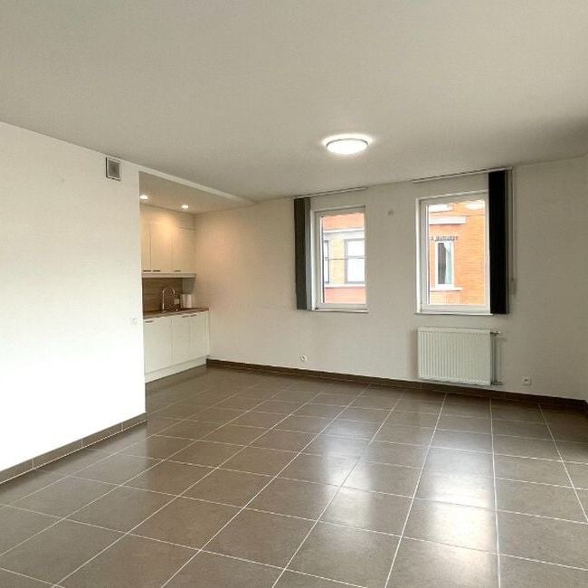 Appartement te huur in Menen voor € 650 met 2 slaapkamers - Photo 1