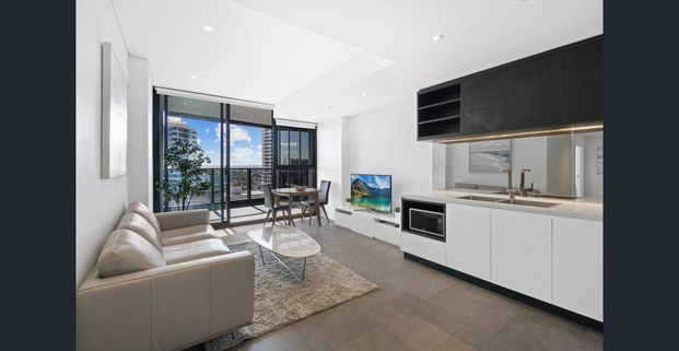 Spacious and furnished 2 Bedroom Apartment FOR RENT - Photo 1