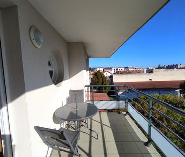 Résidence Le Clos Fleuri - Bât.B 12 boulevard Maurice Pourchon, 631... - Photo 3