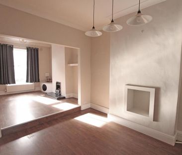 2 bedroom detached house to rent - Photo 2