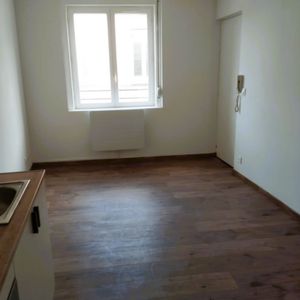 Location Appartement 1 pièce 18m² HAZEBROUCK 59190 - Photo 3