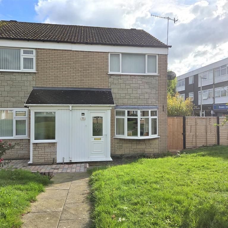 3 bedroom semi-detached house to rent - Photo 2