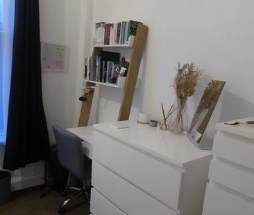 Room in a Shared Flat, Gorgie Road, EH11 - Photo 3