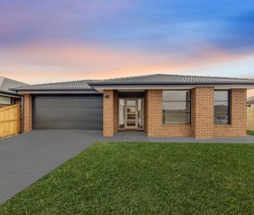 Introducing your dream residence! Modern 4 Bedroom house in Wallan - Photo 2