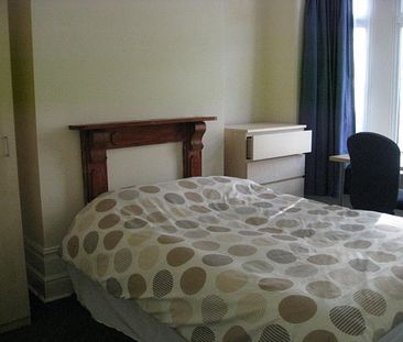 5 Bed Student Accommodation Southsea Portsmouth - Photo 2