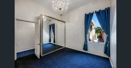 Stunning Fully Renovated Victorian Home "Sapphire" - Photo 3