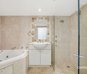 Renovated Penthouse in the Heart of Chatswood ** 27/11/25 ** - Photo 5