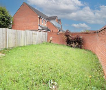 Bromwich Close, Leicester - Photo 1