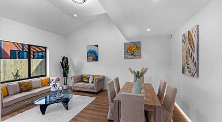 Modern living in Karaka - Photo 4