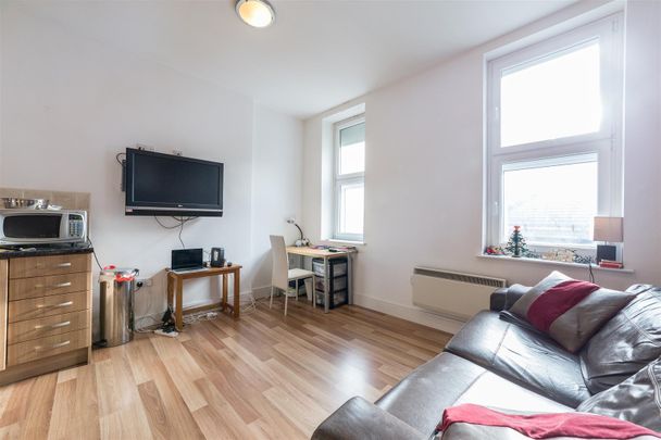 1 bed apartment to rent in Northumberland Street, Newcastle Upon Tyne, NE1 - Photo 1