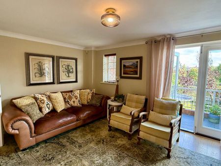 5 bedroom detached house to rent - Photo 4