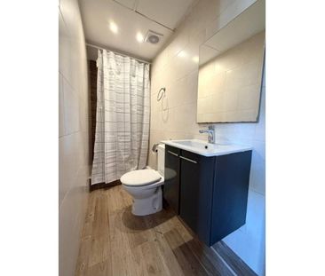 Piso de alquiler en Calle Sant Josep, La Barceloneta - Photo 2