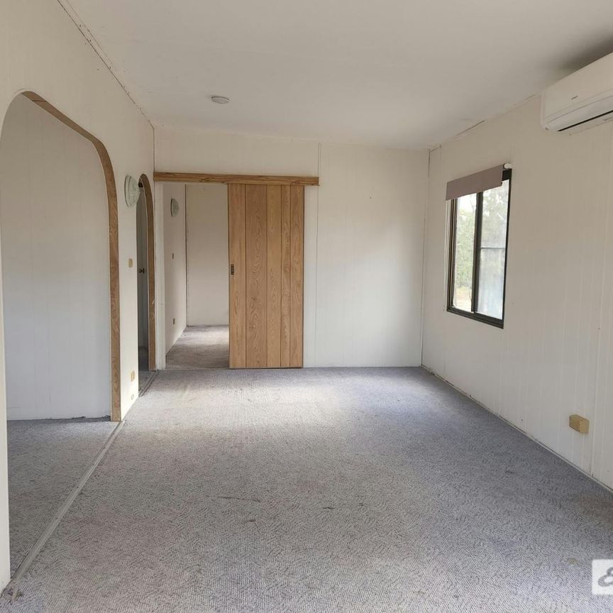 Charming Two-Bedroom Cabin with Stunning Mountain Views! - Photo 1