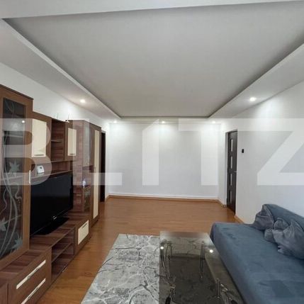 Apartament de inchiriat, 3 camere, 55 mp, zona Craiovita Noua - Fotografie 1