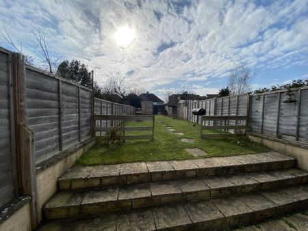 2 bedroom terraced house to rent - Photo 2