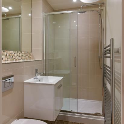 Broadway, WokingProperty for lettings - Seymours - Photo 3