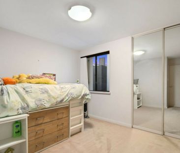 Spacious 3x2 Apartment in Prime Rivervale Location - Photo 4