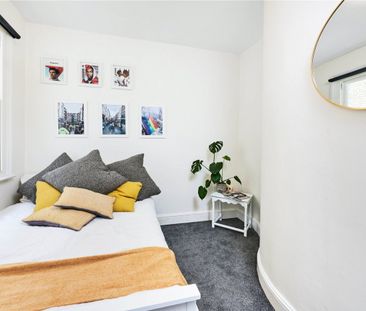 Clapham Common South Side, Clapham, SW4 - Photo 1