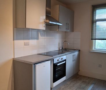 Studio Flat, Purley Avenue, NW2 - Photo 6