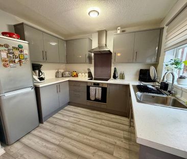 2 bedroom terraced house to rent - Photo 3