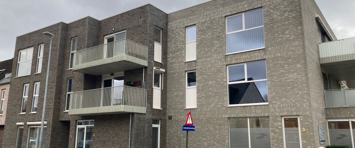 Appartement - Te huur - Photo 1