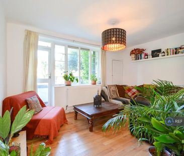 3 bedroom flat to rent - Photo 1