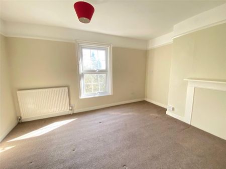 3 bedroom semi-detached house to rent - Photo 3