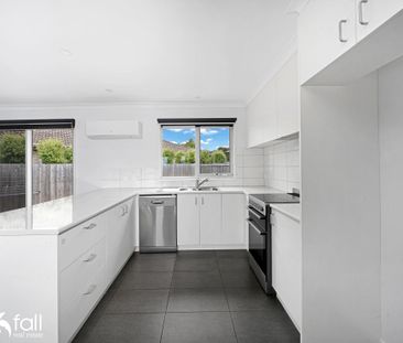 Modern three-bedroom villa in Prime Kingston Location - Photo 5