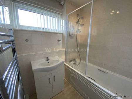 3 bedroom property to rent in Salford - Photo 3