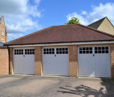 3 bedroom terraced house to rent - Photo 3