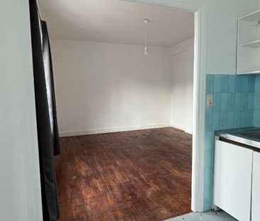 STUDIO - RUE AMIRAL LINOIS - 23 m² - Photo 2