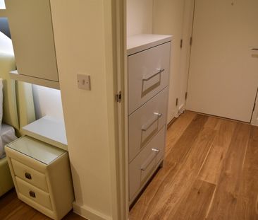 1 Bed Flat, Lighterage Court, TW8 - Photo 5