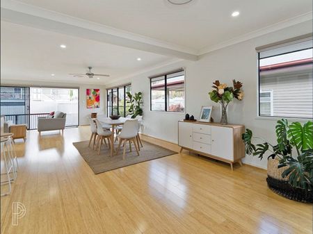 Modern Shared Living in Red Hill – Fully Furnished Rooms with All Bills Included - Photo 5