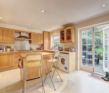 Pine Grove, Wimbledon, SW19, London - Photo 5