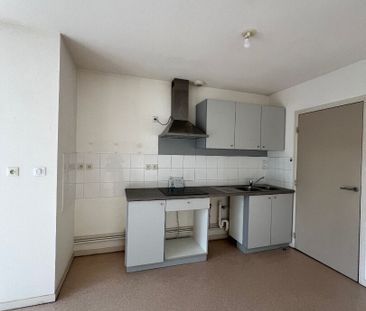 Location Appartement 3 pièces 75m² - Photo 4