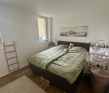 Neuwertige Wohnung mit Sonnenbalkon und hochwertiger Ausstattung - Photo 2