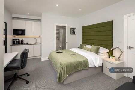 1 bedroom in a house share to rent - Photo 5