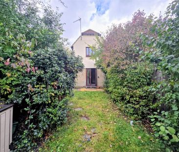 2 bedroom end of terrace house to rent - Photo 5