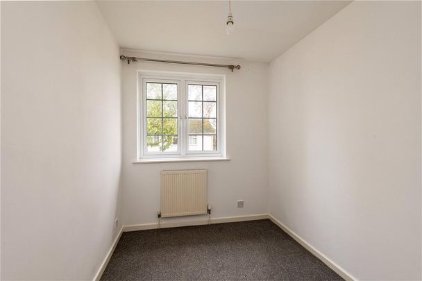 3 bedroom end of terrace house to rent - Photo 1