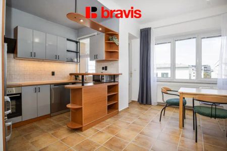 Pronájem bytu 2+kk, ul. Zahradníkova, Brno - Veveří, výborná lokalita, pracovna, balkon, sklep - Fotografie 4