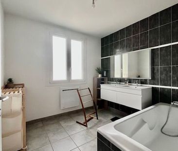 Location Appartement 4 pièces 92m² TROYES 10000 - Photo 2