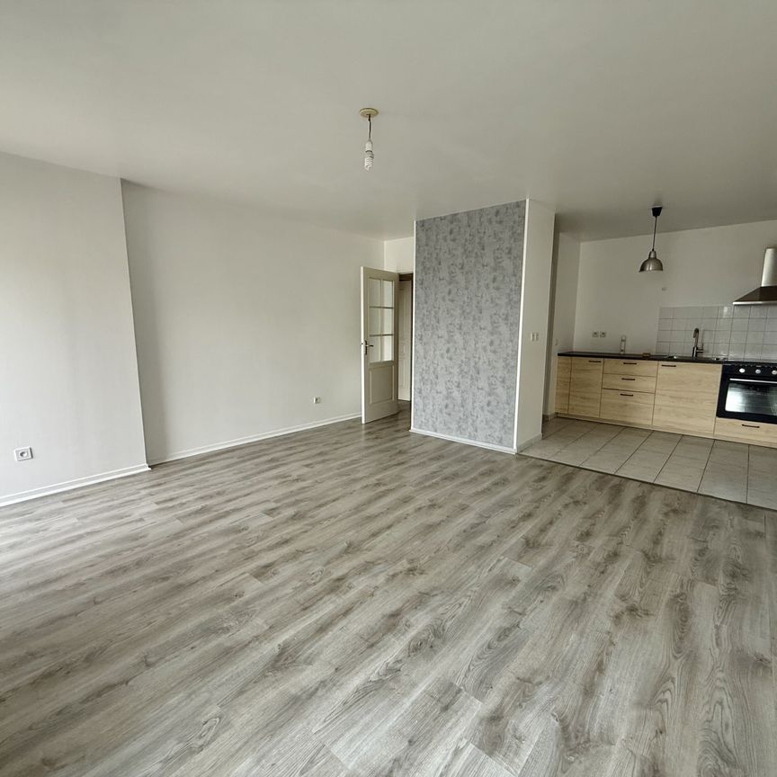Appartement T2 de 54m2 – Résidence sécurisée avec ascenseur balcon et garage – disponible début janvier (trava - Photo 1