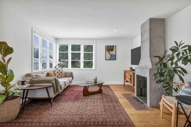 Renovated Cottage in Park-Side Location - Photo 1