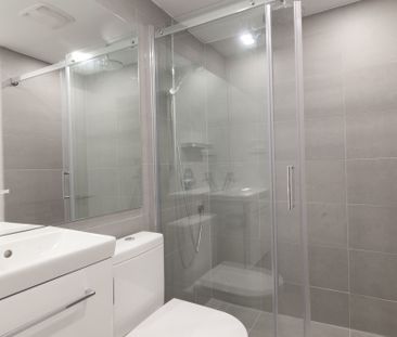 760 Rue Galt - Photo 1