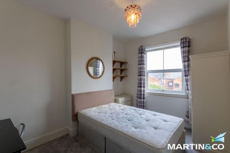 3 bedroom end of terrace house to rent - Photo 4