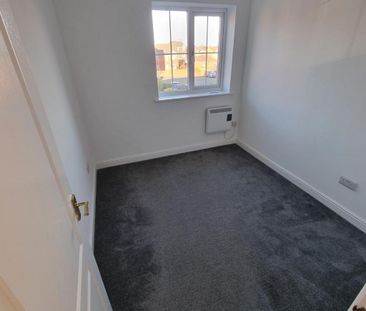 Flat to rent - Photo 2